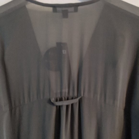 NWT LA Made Maya Silk Short Sleeve V Neck Dress Dusty Olive Size Medium - Picture 11 of 14